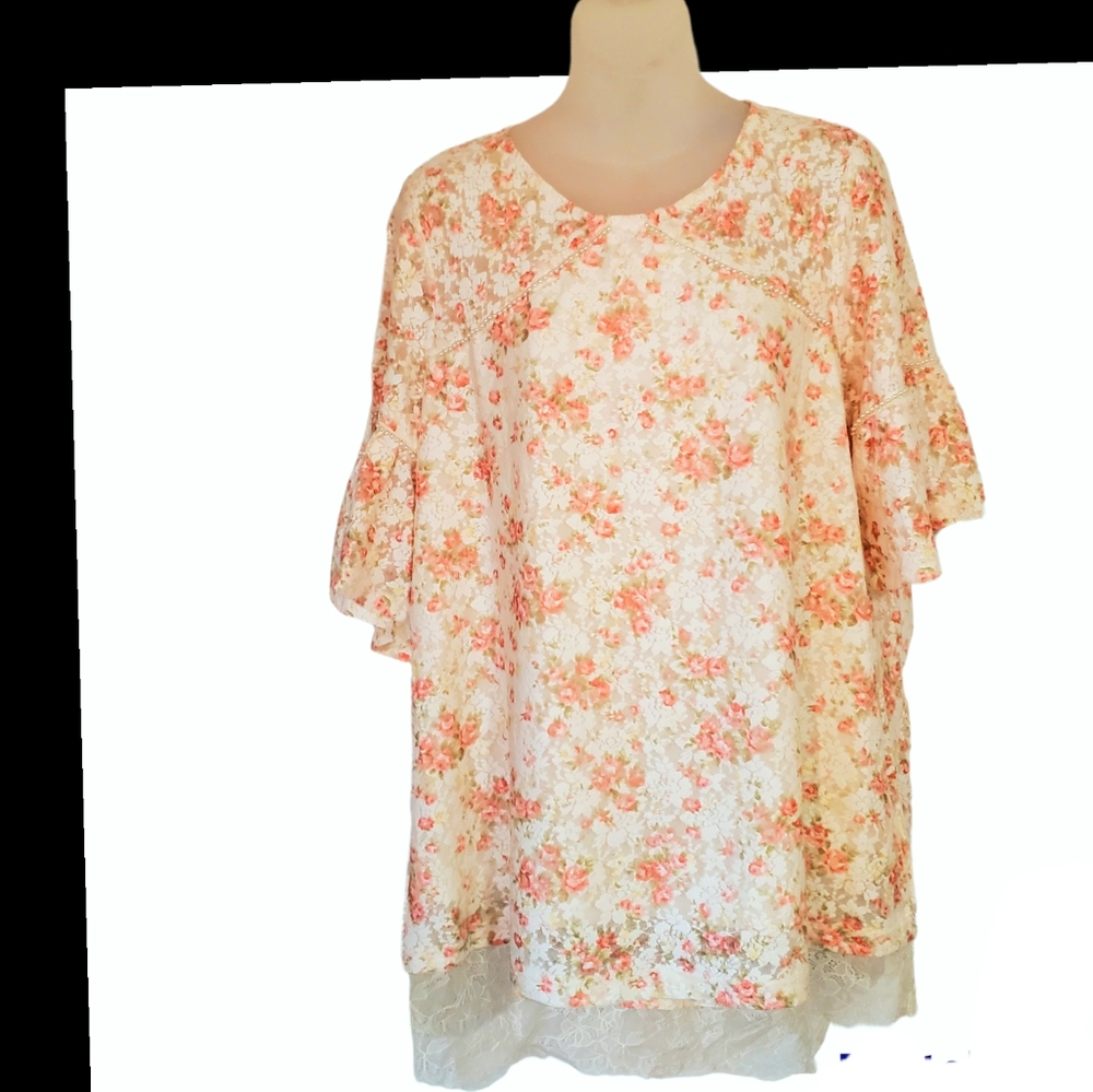 Suzanne Betro Feminine Pink White Floral Top Lace and Faux Pearls 3/4 Sleeve LG